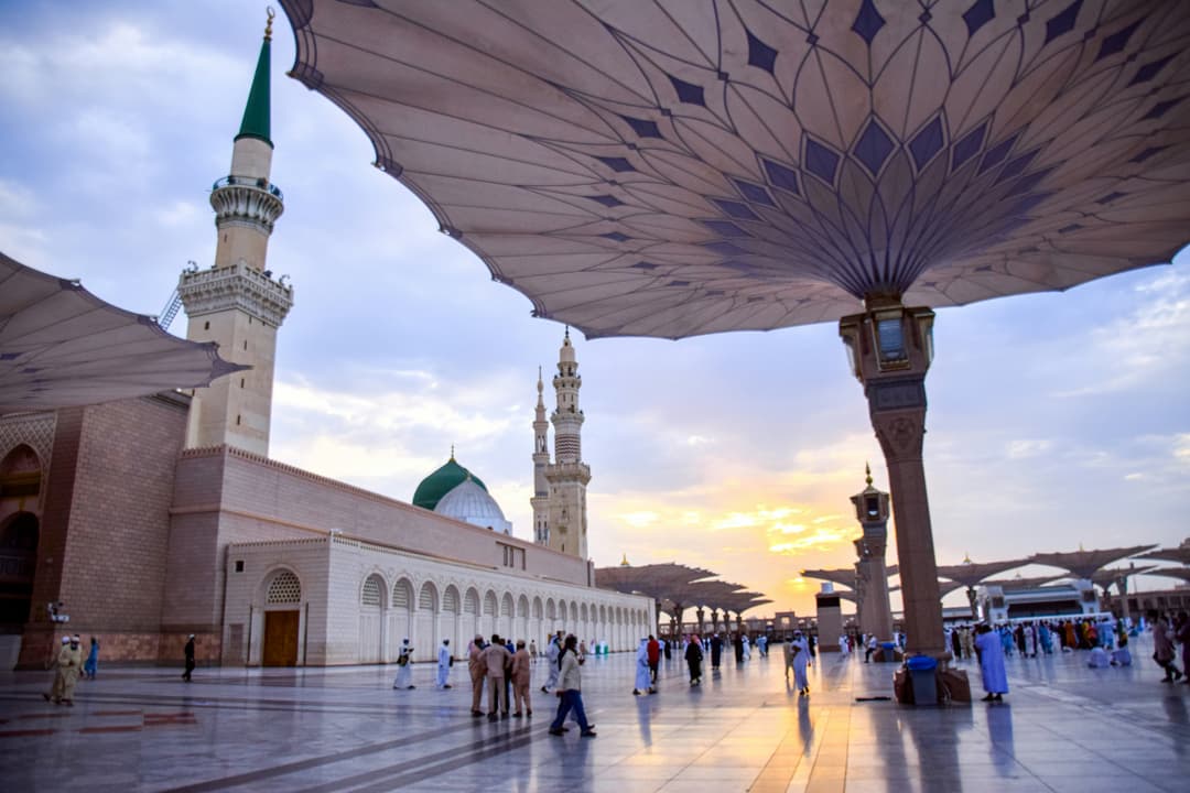 UMROH BERBAKTI Image